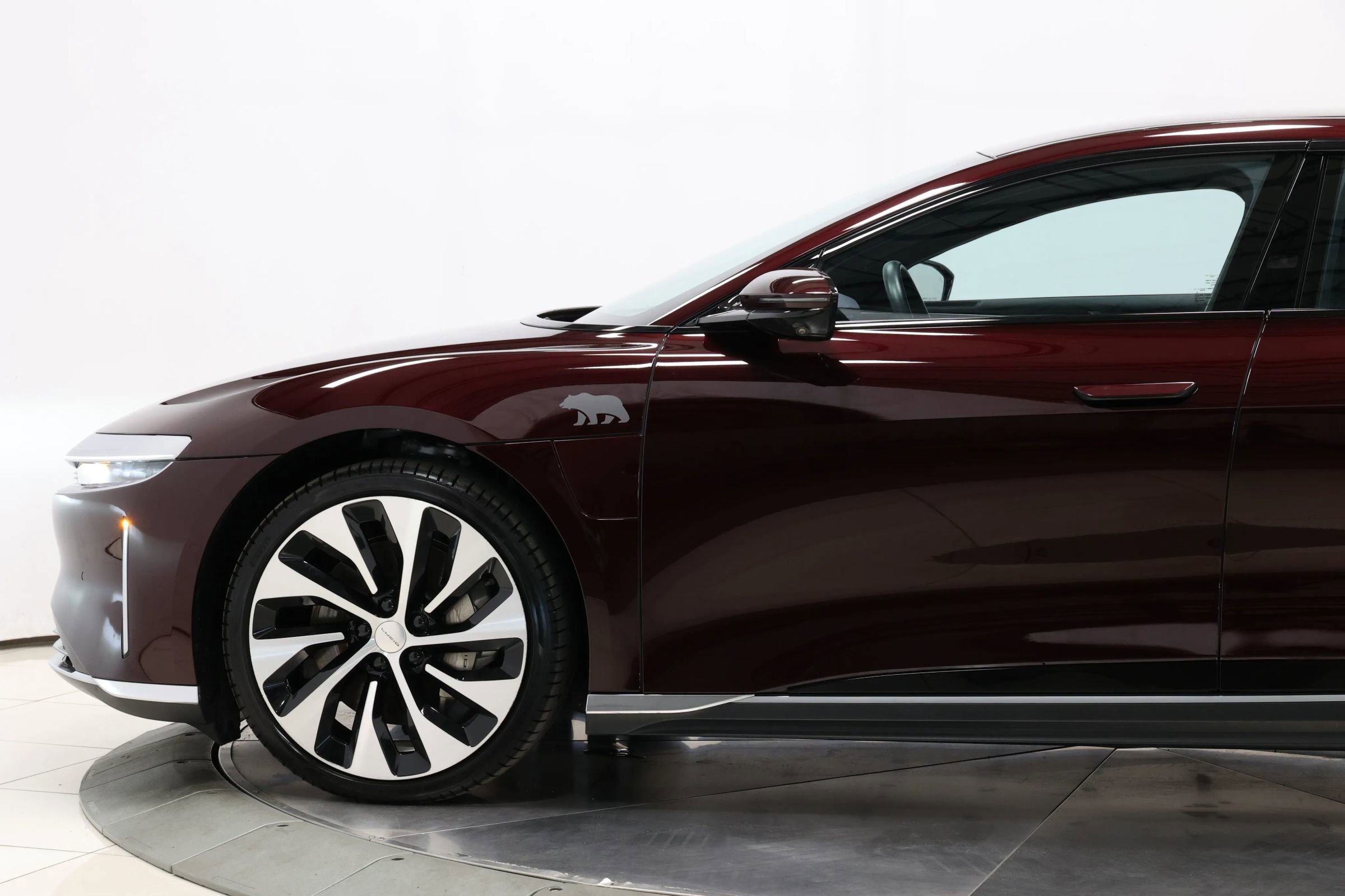 Used 2023 Lucid Air Touring image 7
