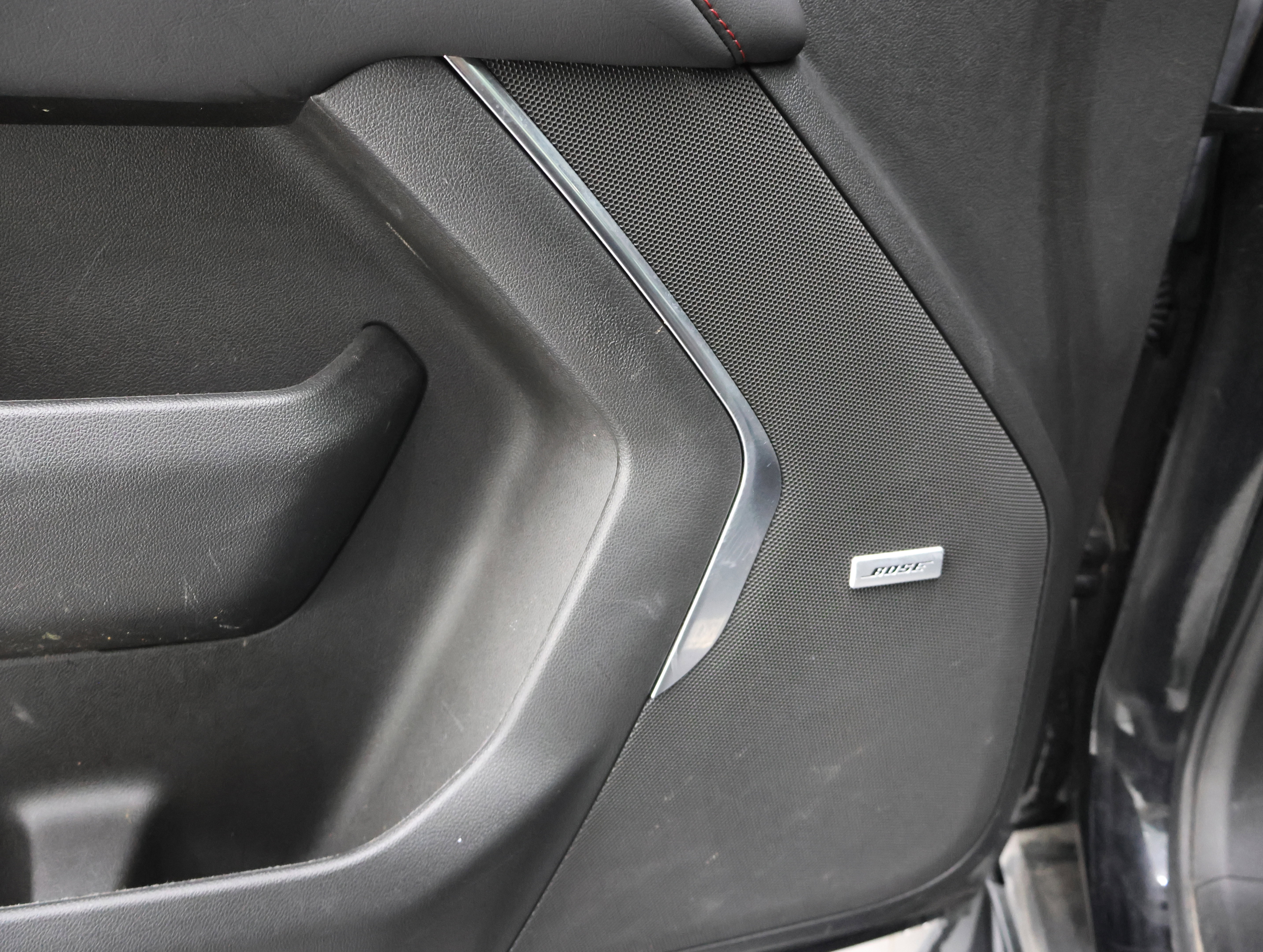 Used 2023 Chevrolet Suburban RST w/ Luxury Package AWD/4WD image 55