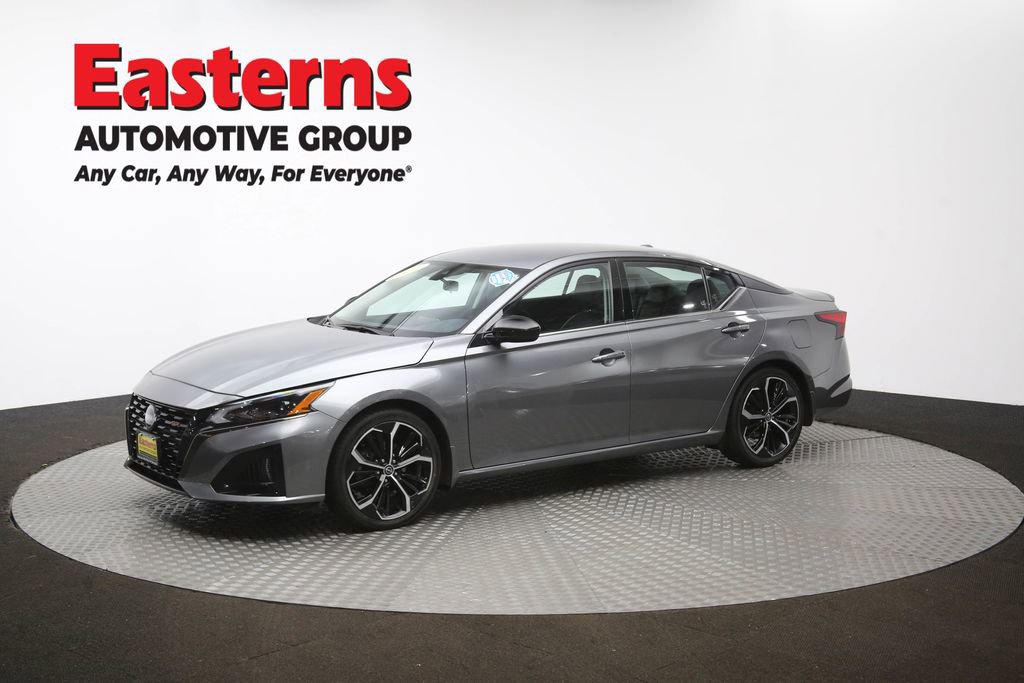 Used 2023 Nissan Altima 2.5 SR image 56