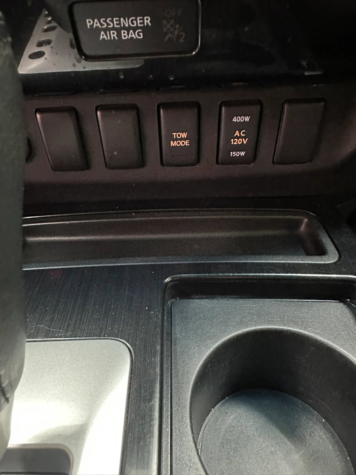 Used 2013 Nissan Titan SV w/ SV Value Truck Pkg image 20