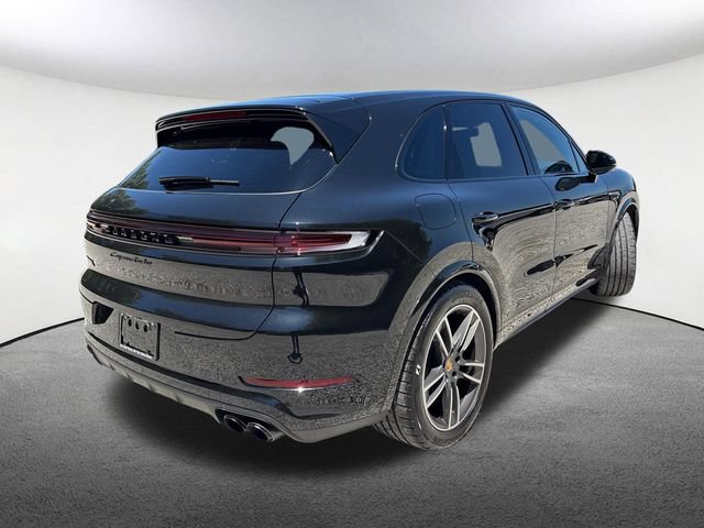 Used 2024 Porsche Cayenne Turbo AWD/4WD image 14