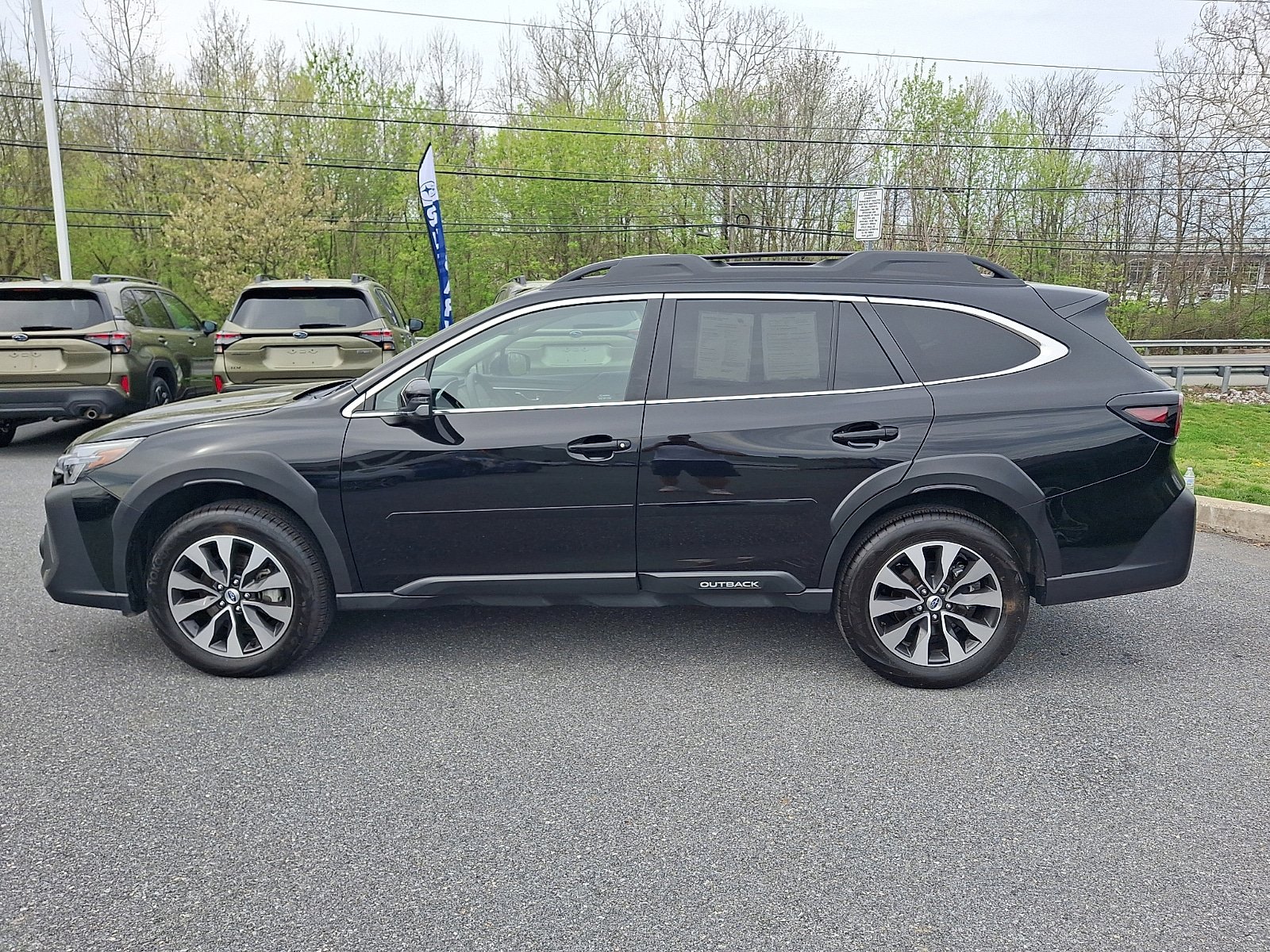 Certified 2025 Subaru Outback Limited AWD/4WD image 8
