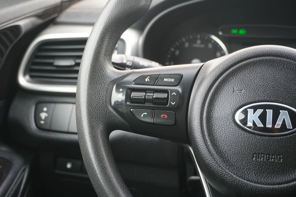 Used 2016 Kia Sorento L image 14