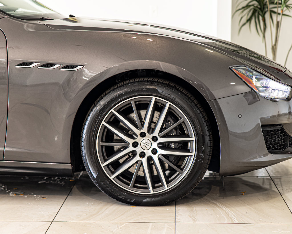 Used 2021 Maserati Ghibli S Q4 AWD/4WD image 10