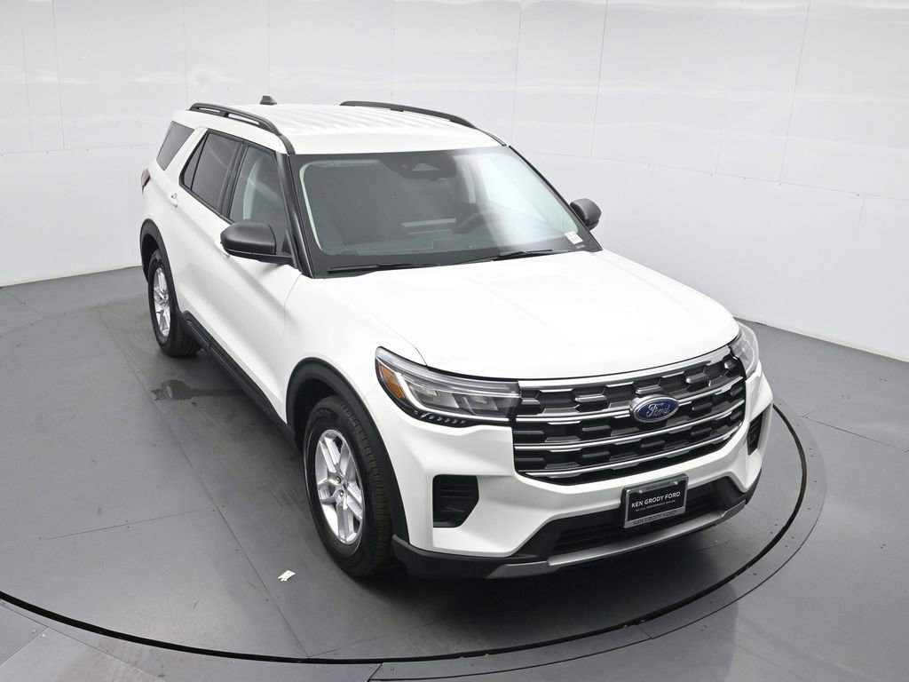 New 2026 Ford Explorer Active RWD image 38