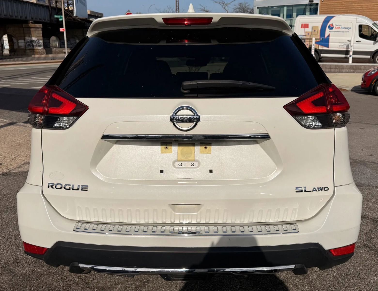 Used 2018 Nissan Rogue SL w/ Premium Package image 6