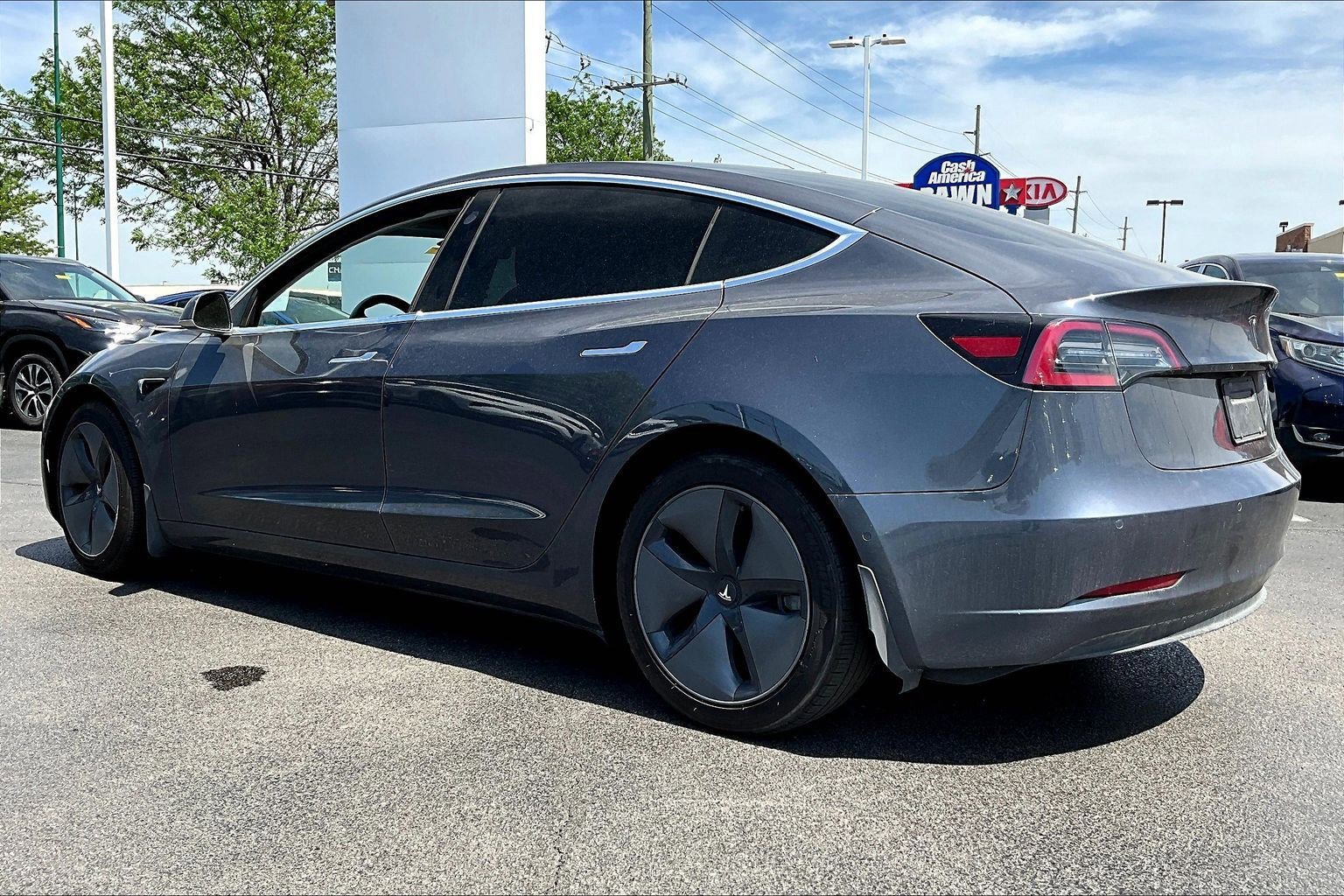 Used 2020 Tesla Model 3 Long Range image 3