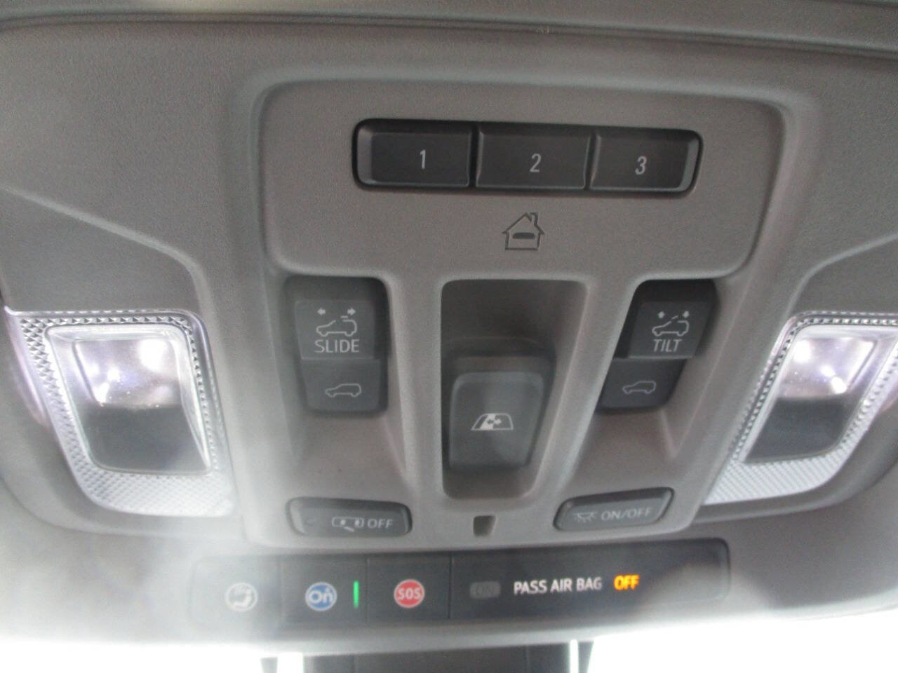 Used 2021 GMC Sierra 1500 Denali w/ Denali Ultimate Package image 15