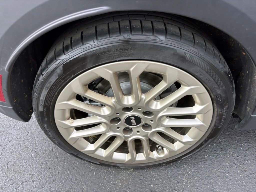 Certified 2025 MINI Cooper S image 10