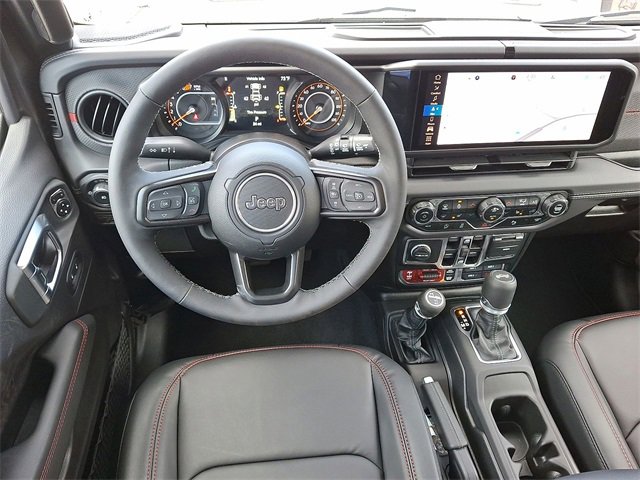 Certified 2025 Jeep Wrangler Unlimited Rubicon w/ Technology Group image 13