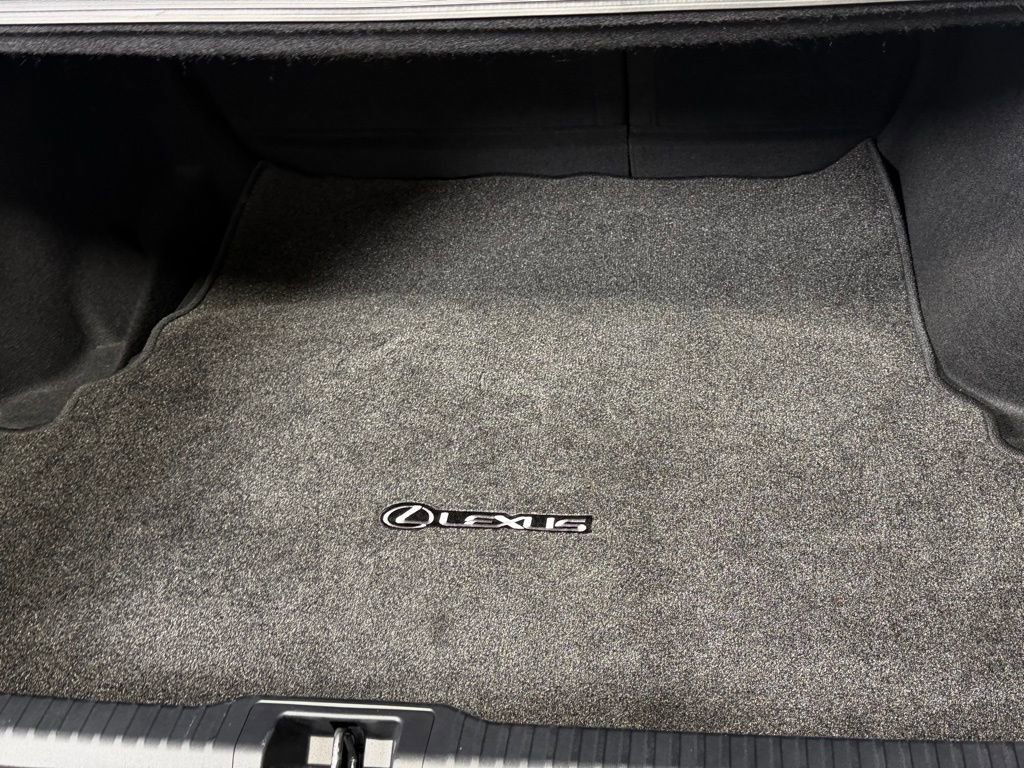 Used 2025 Lexus IS 350 F Sport image 32