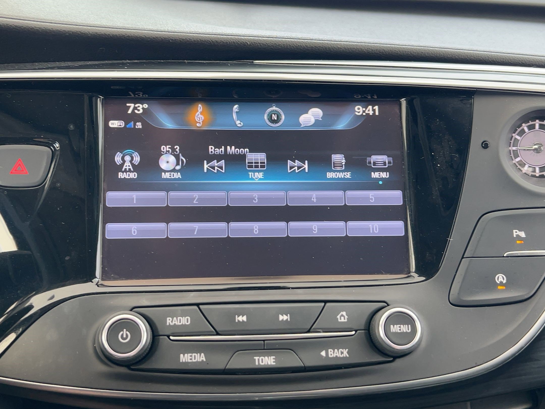 Used 2020 Buick Envision Essence w/ LPO, Cargo Package image 21