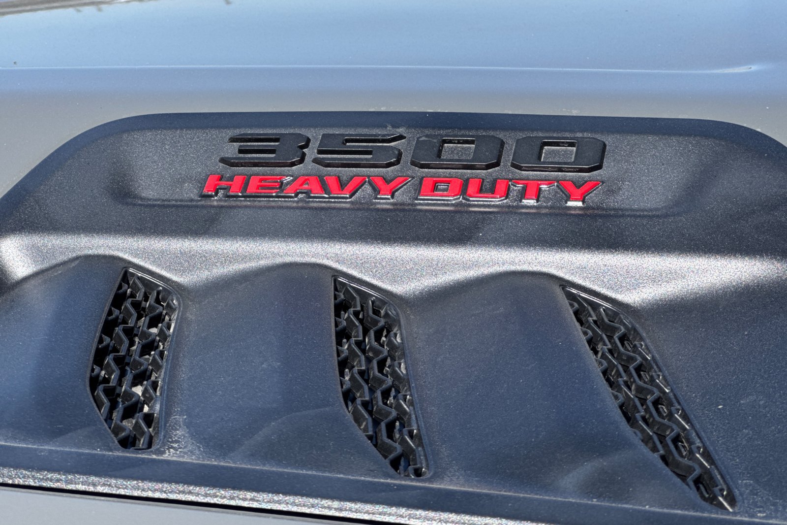 New 2026 RAM 3500 Laramie AWD/4WD image 25