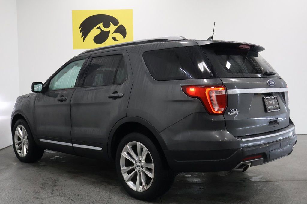 Used 2018 Ford Explorer XLT w/ Equipment Group 202A image 9