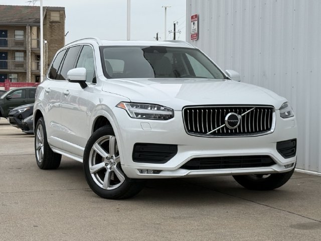 Used 2021 Volvo XC90 T5 Momentum w/ Climate Package FWD image 3