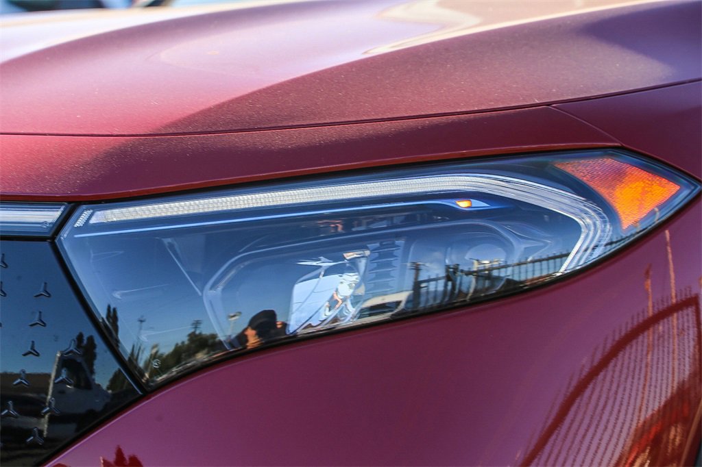 Used 2024 Mercedes-Benz EQB 300 4MATIC image 8