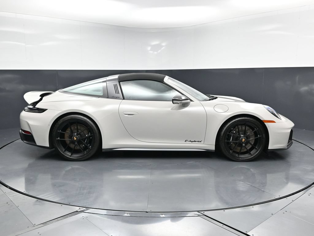 Certified 2026 Porsche 911 Targa 4 GTS AWD/4WD image 10