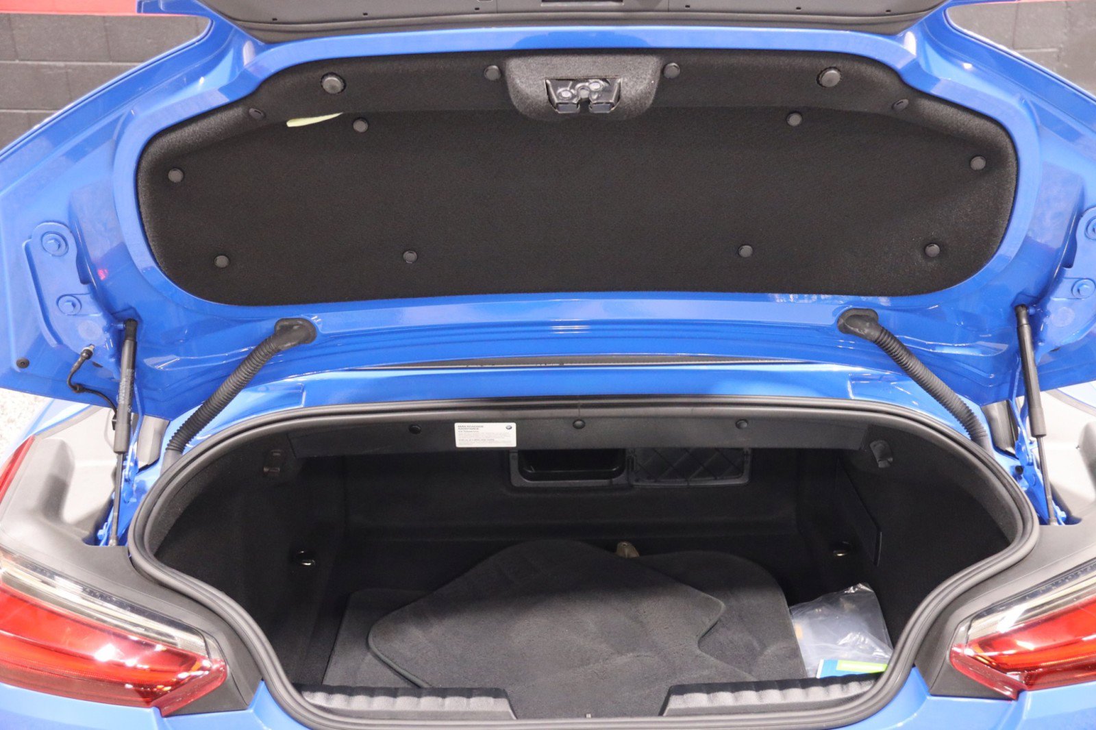 Used 2019 BMW Z4 sDrive30i w/ M Sport Package image 31