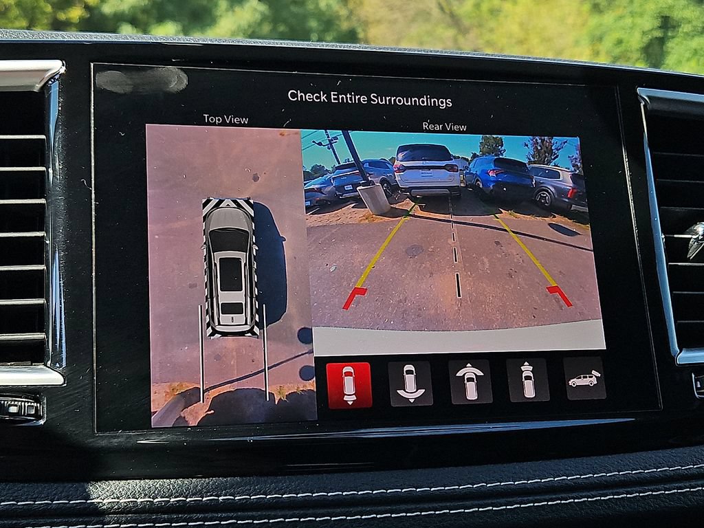 Used 2022 Chrysler Pacifica Limited FWD image 22