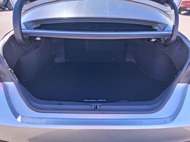 Certified 2021 Toyota Avalon XSE w/ Carpet Mat Package (TMS) FWD image 8