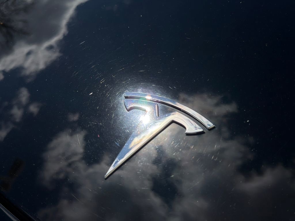 Used 2020 Tesla Model 3 Long Range image 12