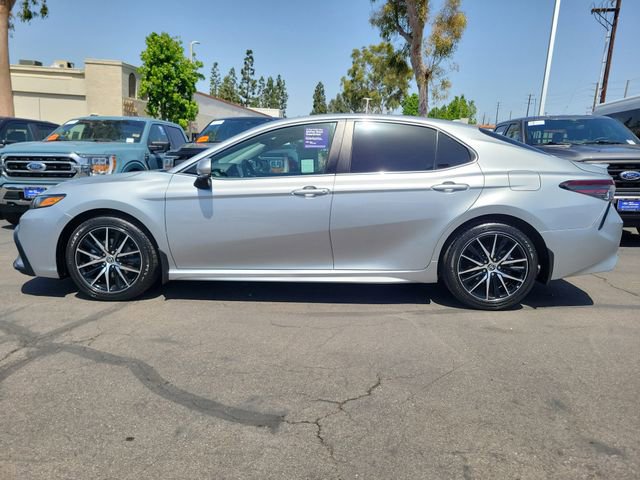 Used 2024 Toyota Camry SE FWD image 25