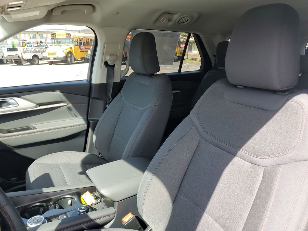 New 2026 Ford Explorer Active AWD/4WD image 11