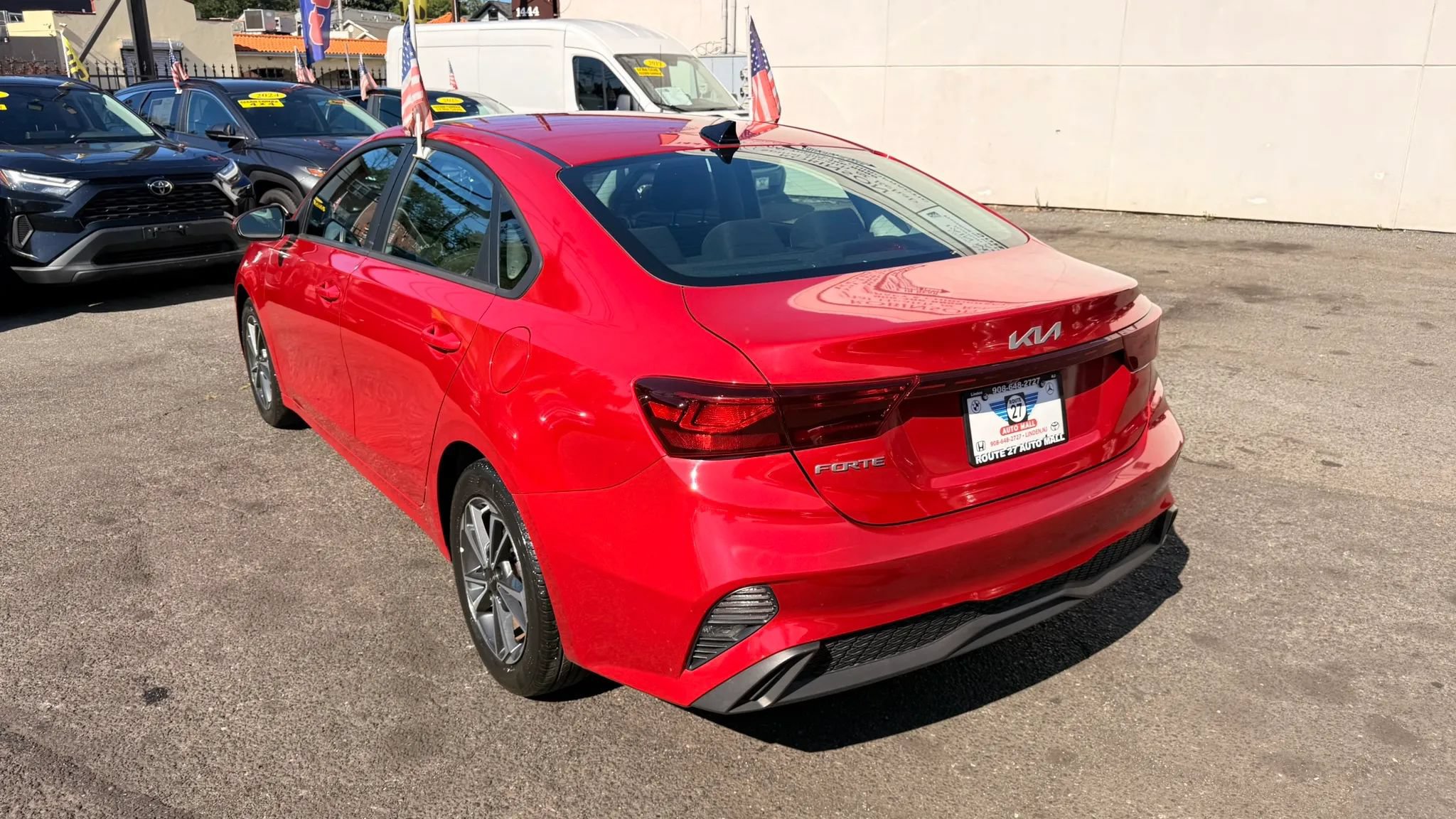 Used 2024 Kia Forte LXS FWD image 5