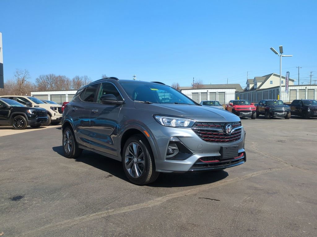 Used 2020 Buick Encore GX Select w/ Sport Touring Package image 3