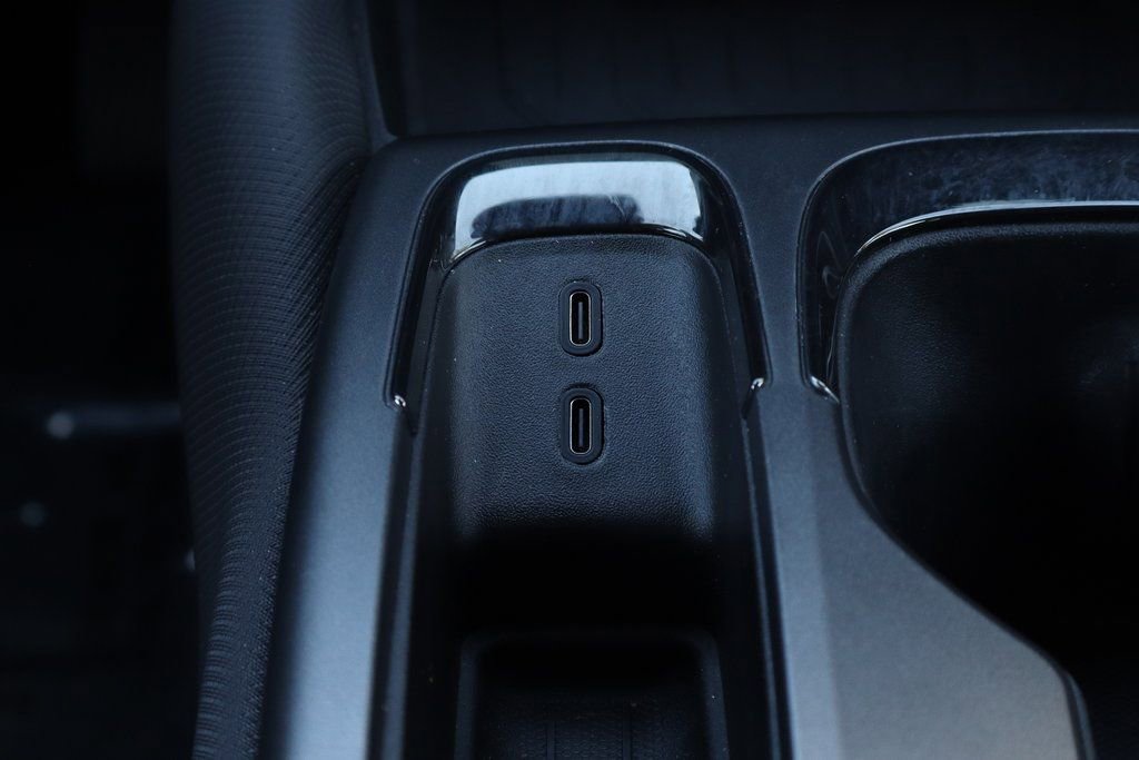 Used 2025 Chevrolet Equinox EV RS image 32