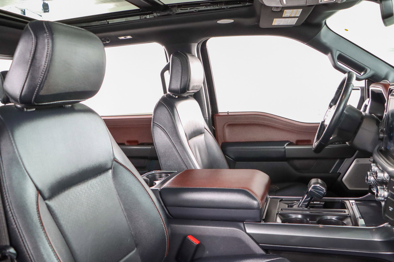 Used 2022 Ford F150 Lariat w/ Equipment Group 502A High image 30