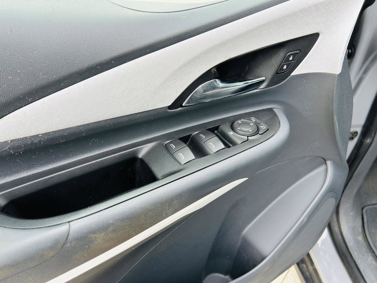 Used 2019 Chevrolet Bolt LT image 10