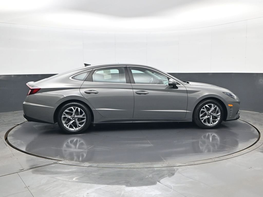 Certified 2023 Hyundai Sonata SEL w/ Convenience Package image 4