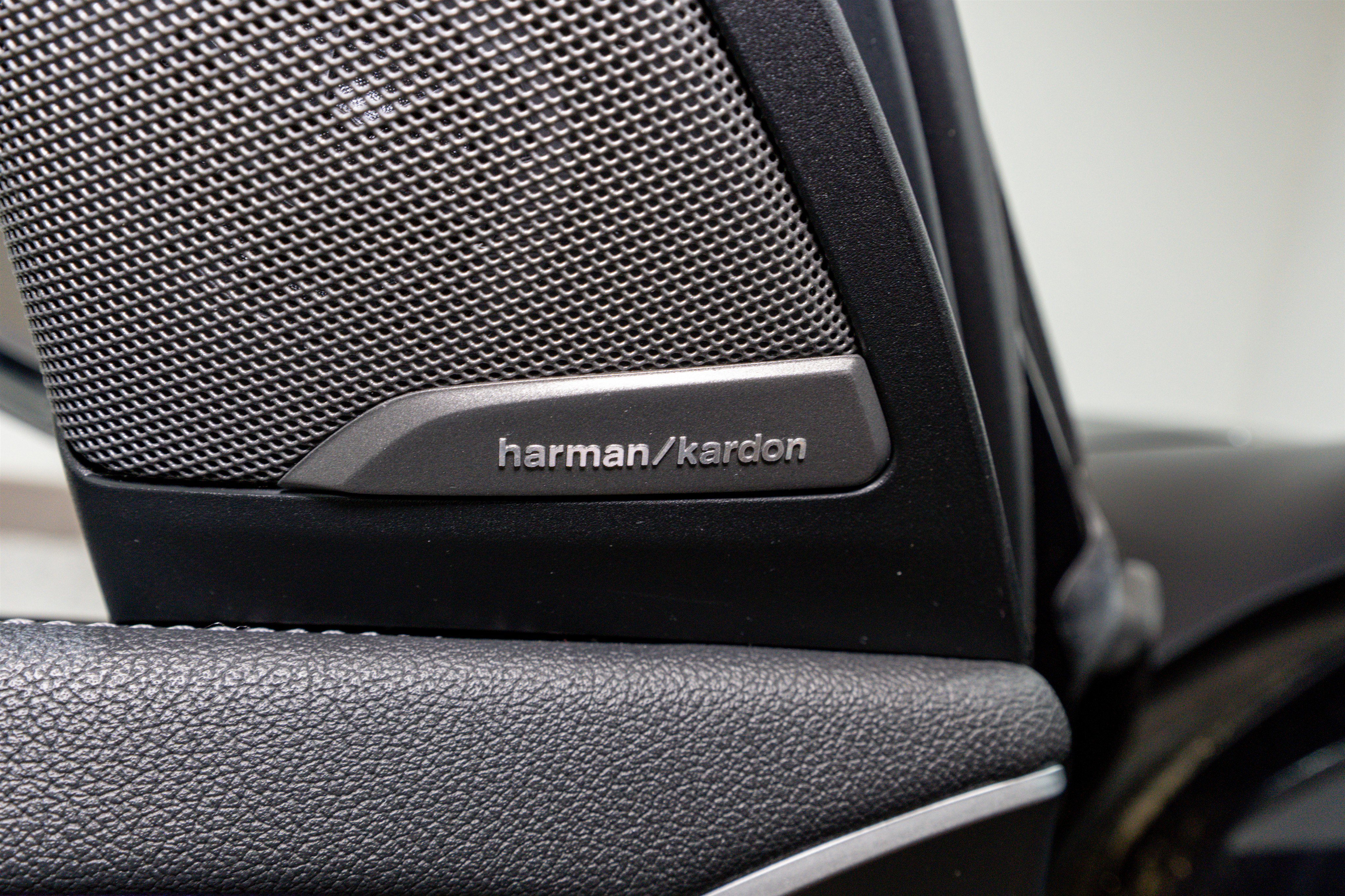 Used 2018 BMW X3 M40i image 14