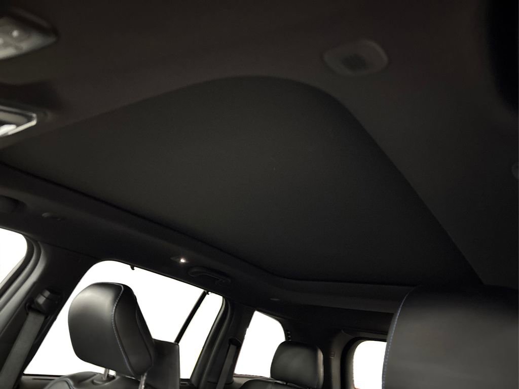 Used 2024 Jeep Grand Cherokee Trailhawk w/ Advanced Protech Group II image 26