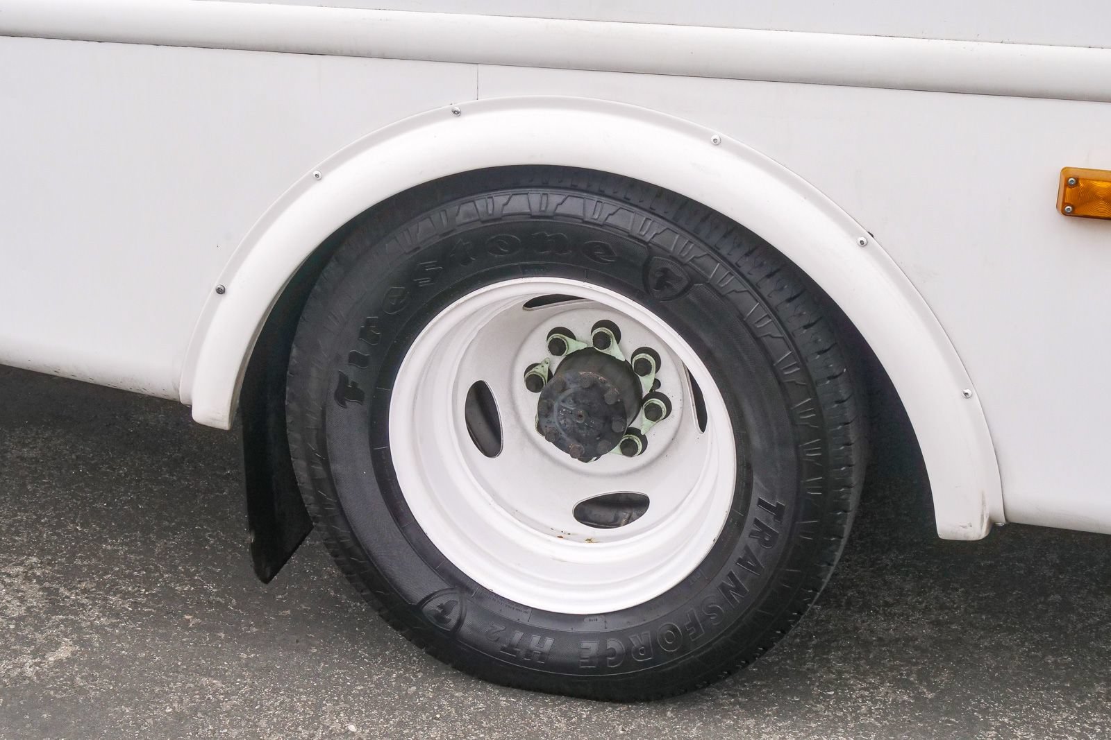 Used 2013 Ford E-450 and Econoline 450 Super Duty w/ Shuttle Bus Prep Pkg RWD image 6
