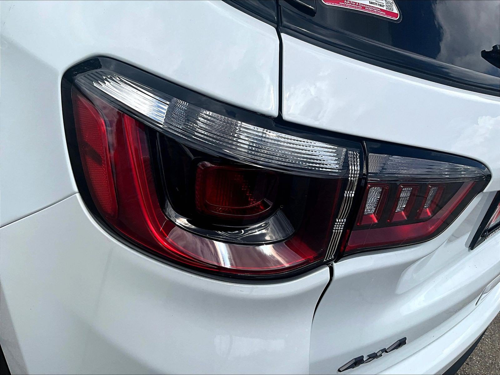 New 2026 Jeep Compass Latitude AWD/4WD image 14