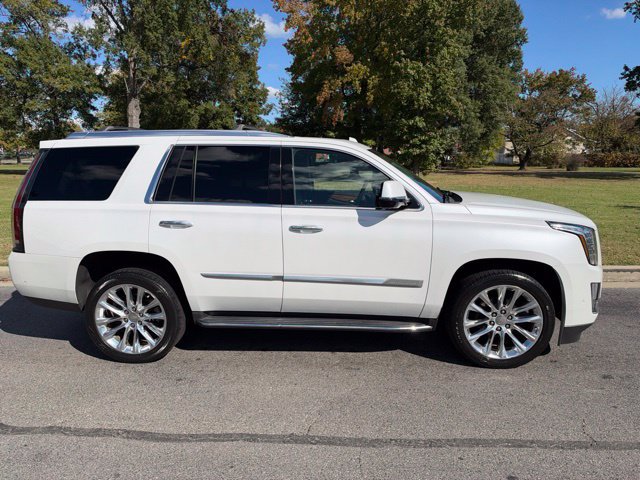 Used 2020 Cadillac Escalade Luxury AWD/4WD image 30