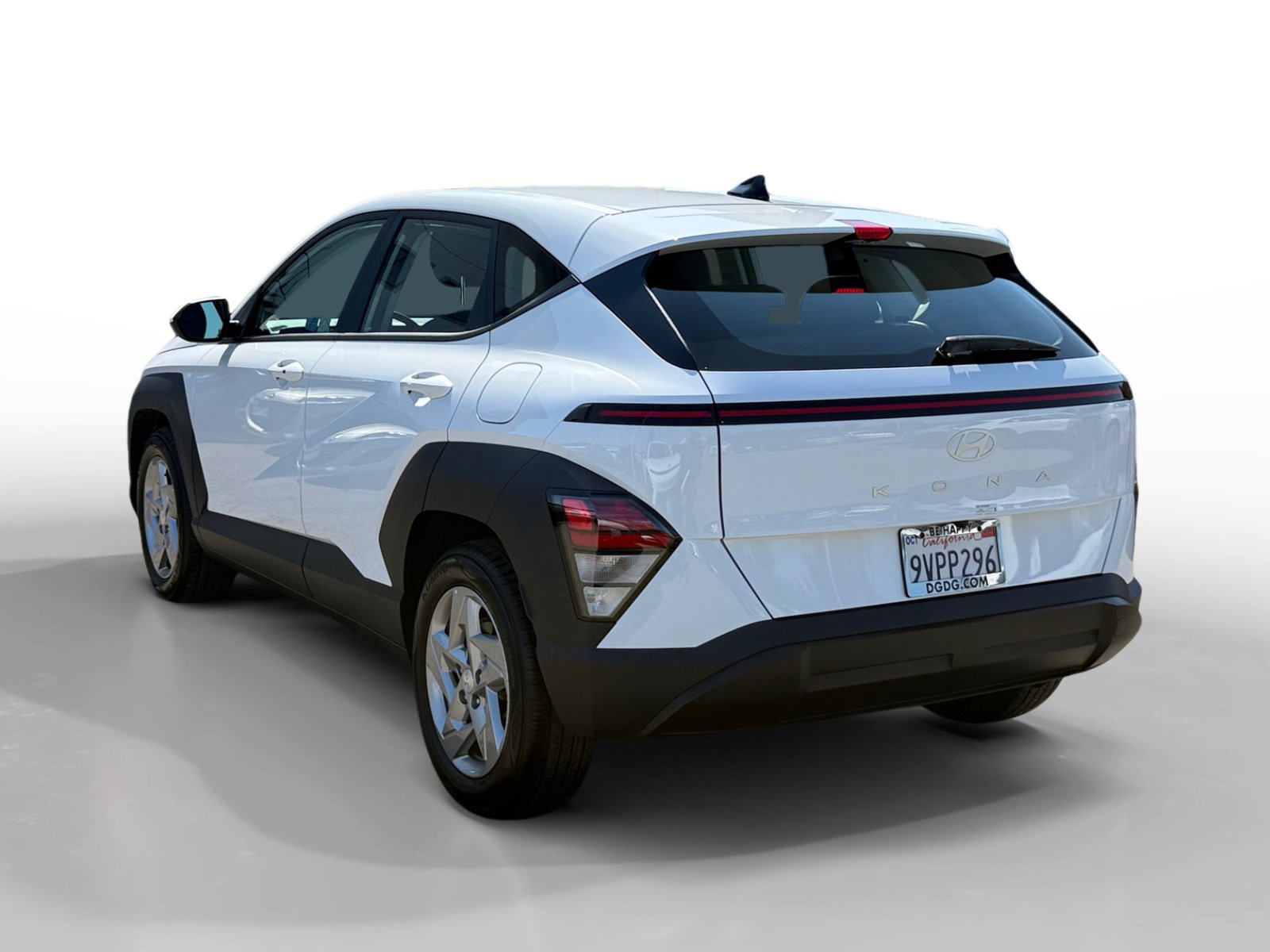 Certified 2026 Hyundai Kona SE FWD image 3