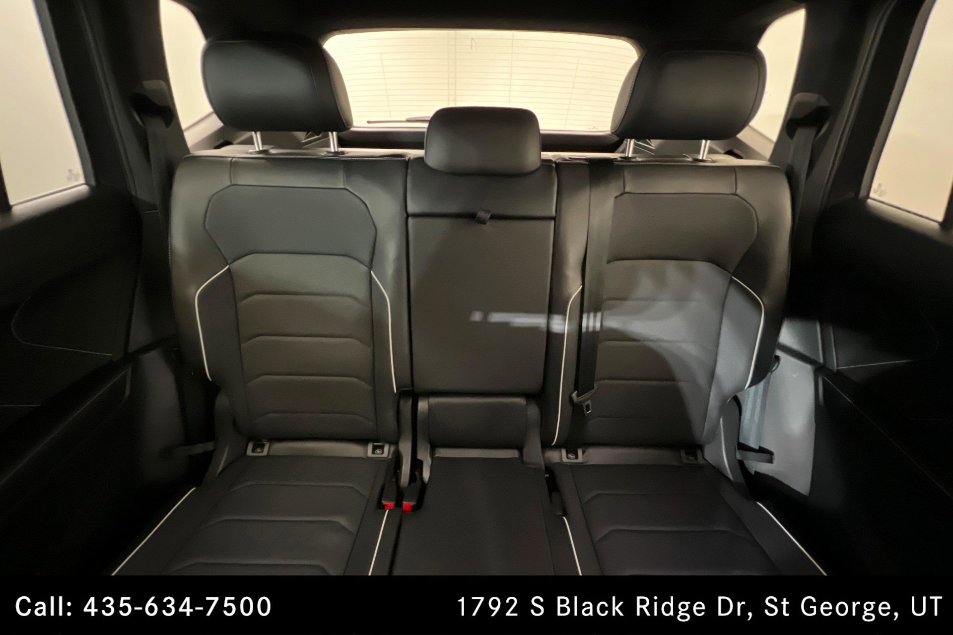 Used 2024 Volkswagen Tiguan SEL R-Line image 25