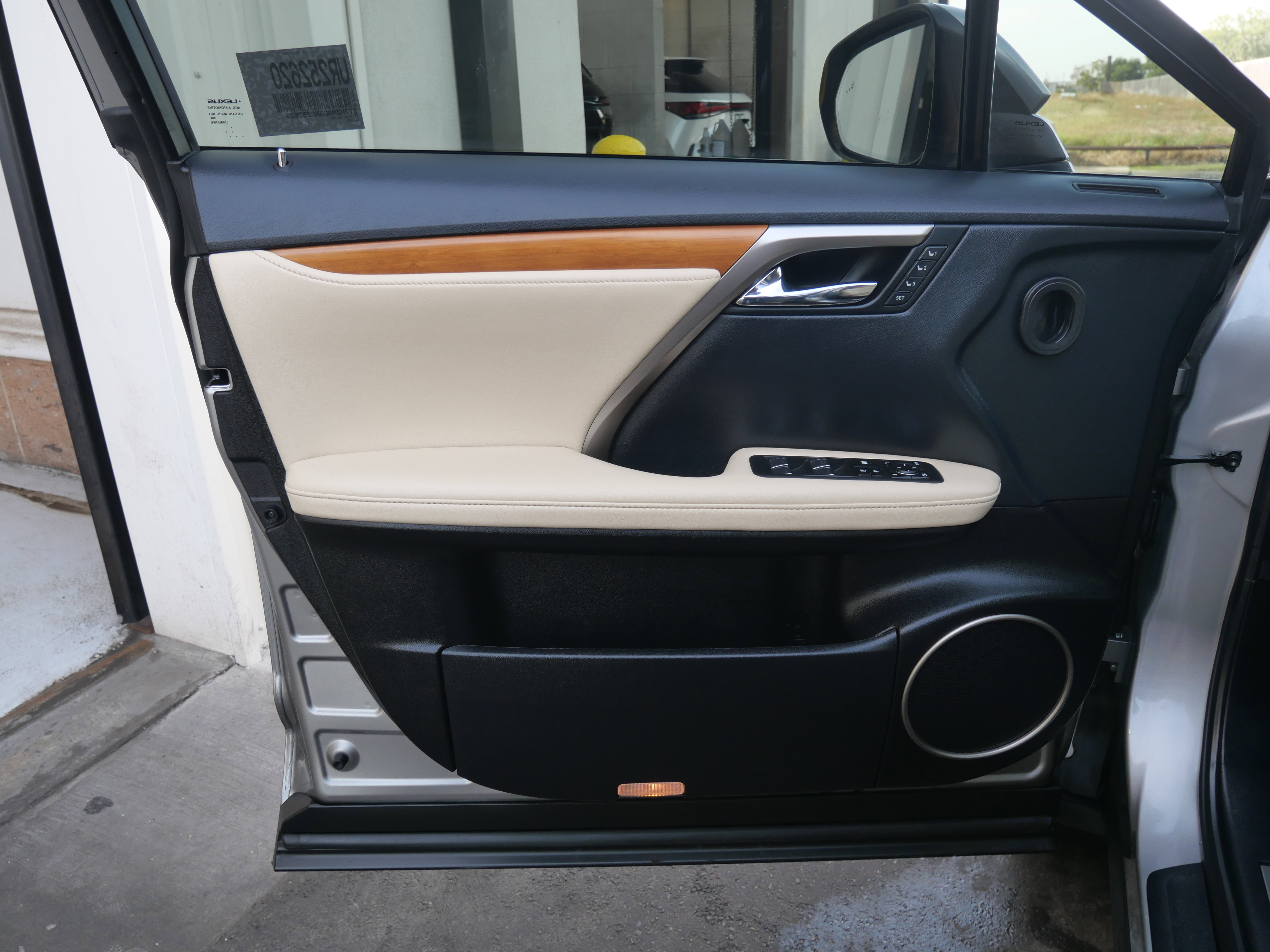 Certified 2022 Lexus RX 350 FWD w/ Premium Package image 16