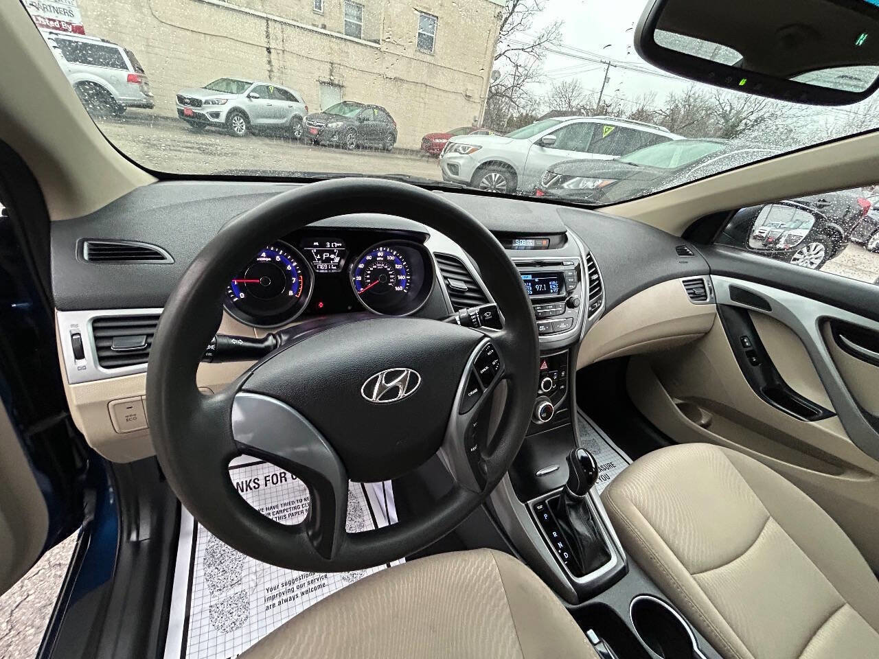 Used 2016 Hyundai Elantra SE image 5