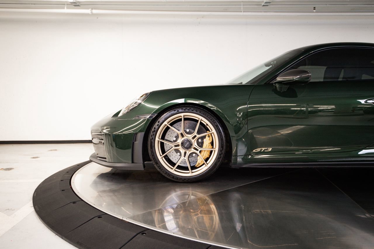 Certified 2025 Porsche 911 GT3 RWD image 11