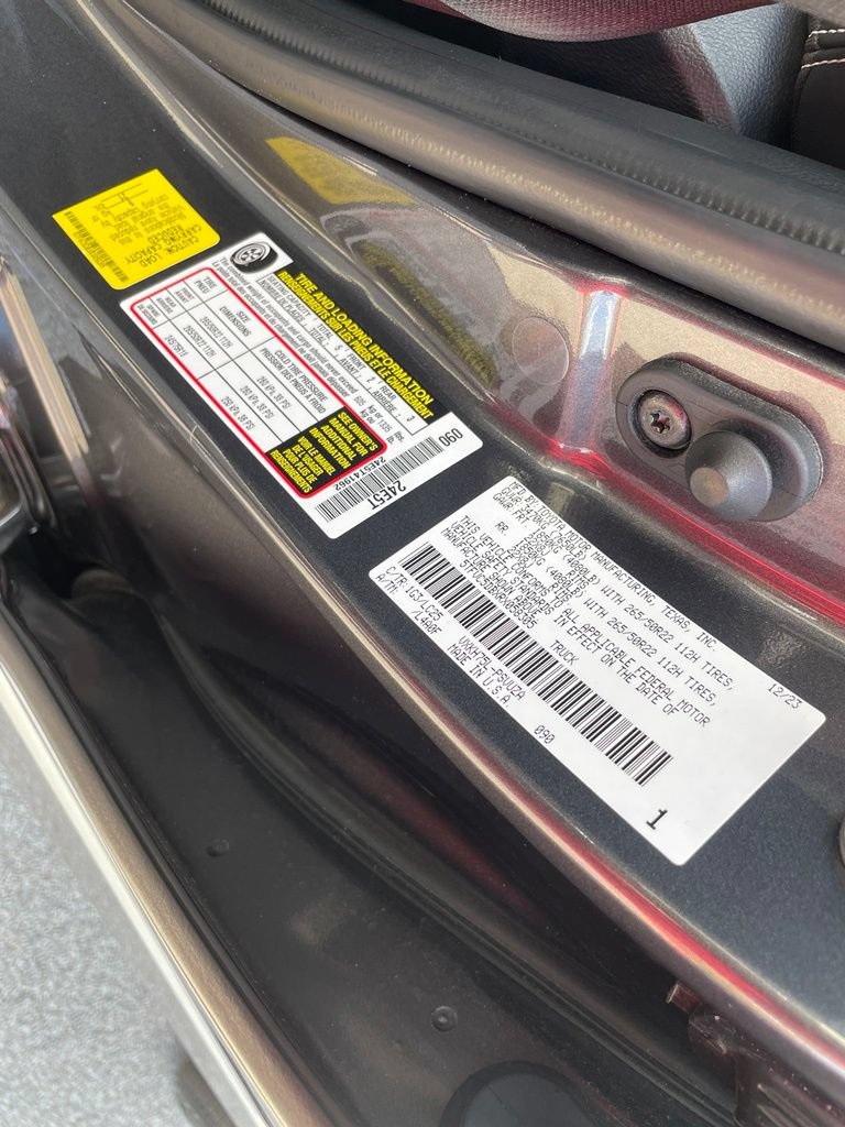 Used 2024 Toyota Tundra Capstone AWD/4WD image 35