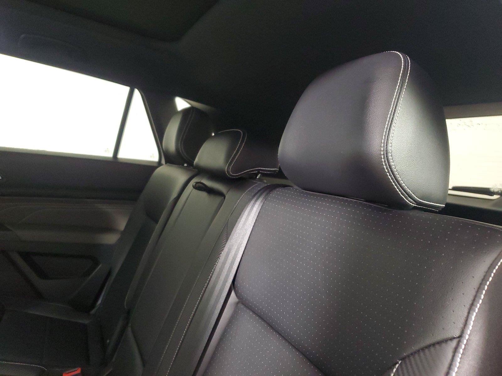 Used 2023 Volkswagen Atlas Cross Sport SE w/ Panoramic Sunroof Package FWD image 12