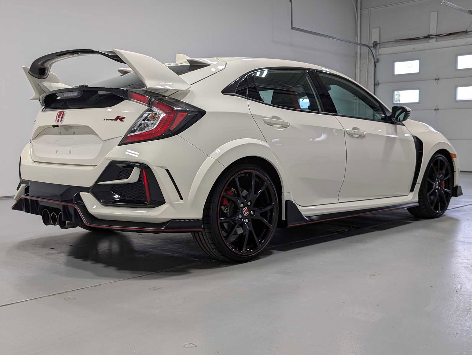 Used 2021 Honda Civic Type R image 8
