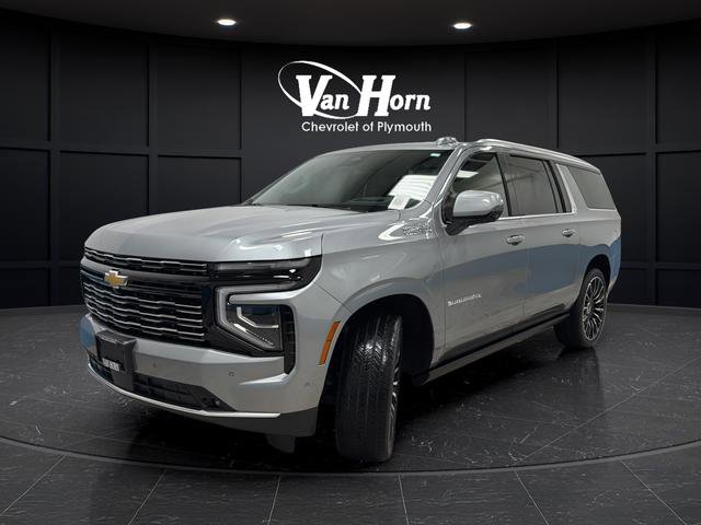 Used 2026 Chevrolet Suburban High Country AWD/4WD image 3