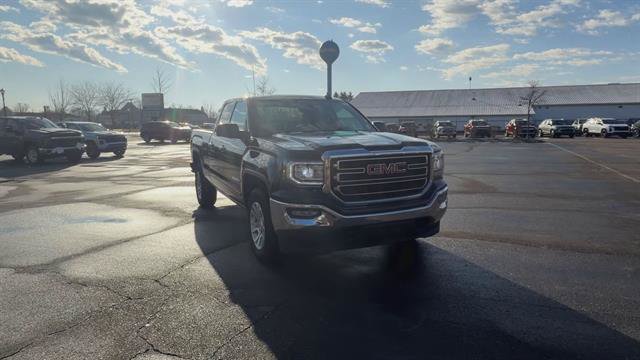 Used 2018 GMC Sierra 1500 SLE w/ SLE Value Package image 3