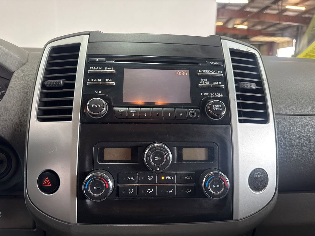 Used 2014 Nissan Frontier SV w/ SV Value Truck Package AWD/4WD image 15