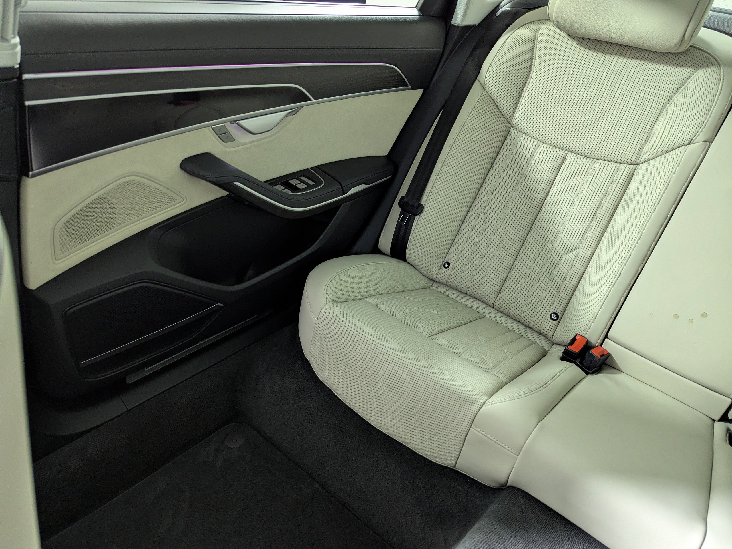 Certified 2023 Audi A8 L 3.0T AWD/4WD image 10